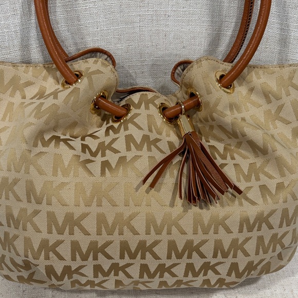 Michael Kors Beige and Brown Monogram Shoulder Bag - Picture 2 of 7
